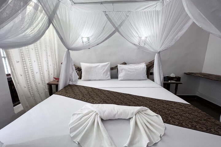 Room 3 of 55