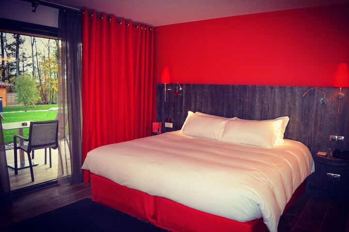Room 6 of 38