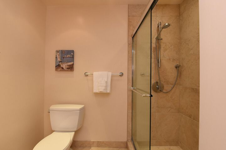 Room 5 of 113