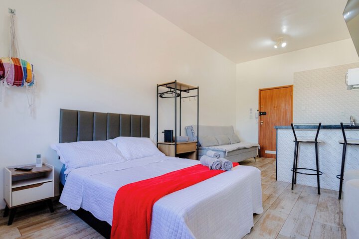 Room 10 of 27