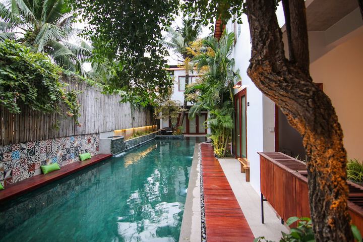 Pool 52 of 83