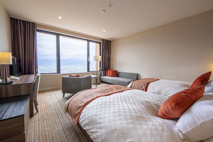 Room 9 of 91