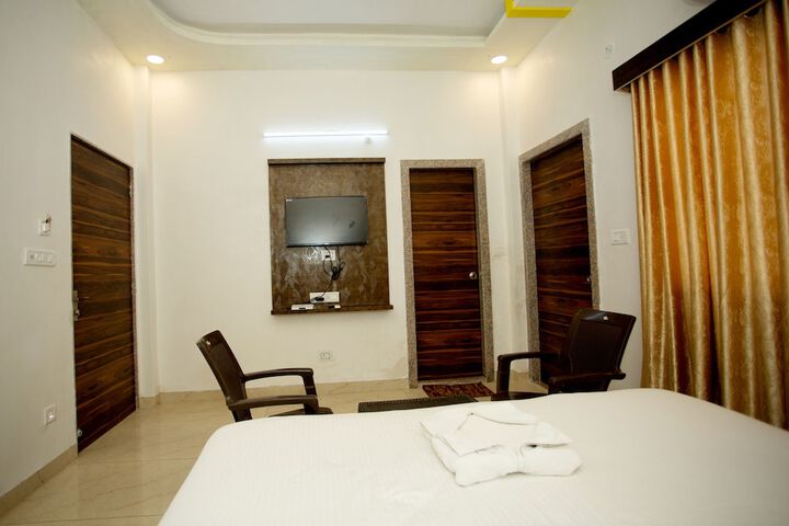 Room 21 of 30