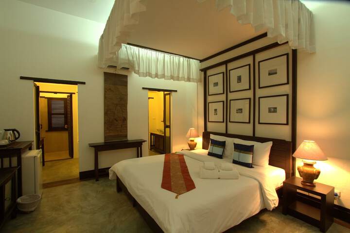 Room 16 of 73