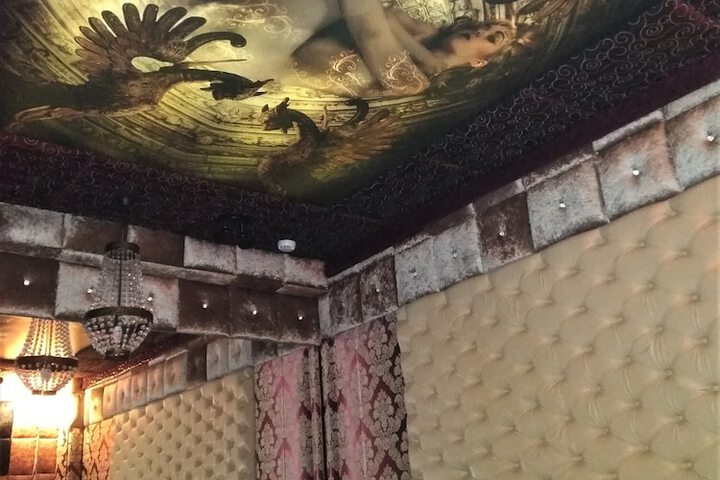 Room 87 of 139