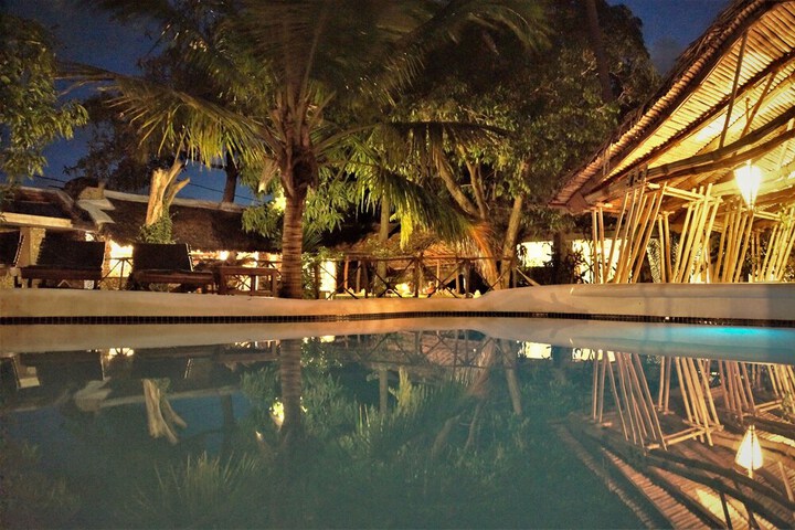 Pool 55 of 99