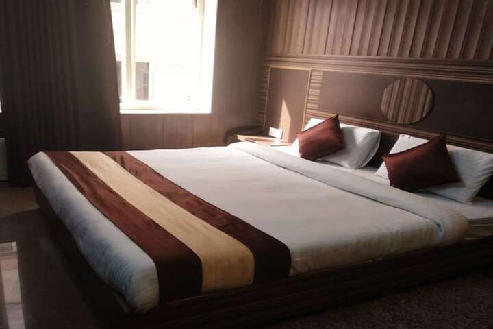 Room 14 of 53