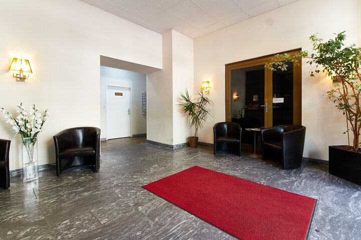 Hotel Lobby