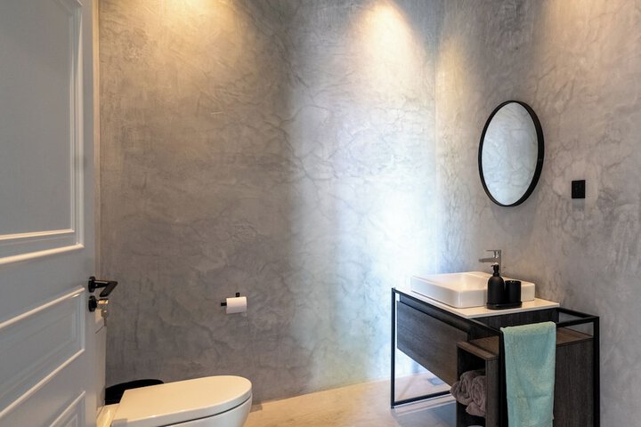 Room 15 of 24