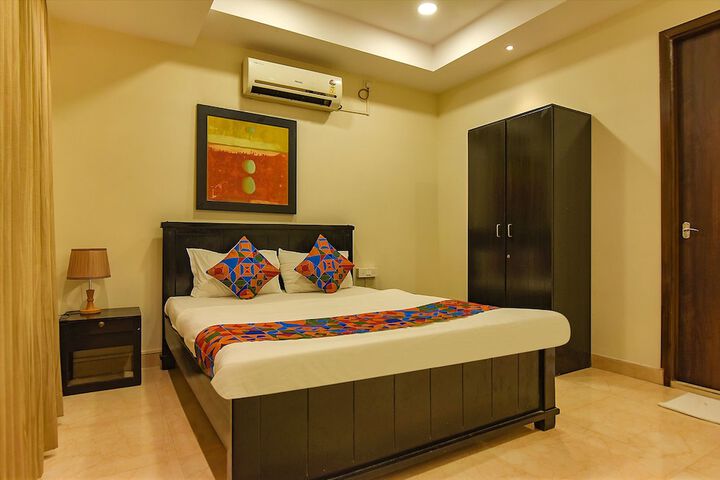 Room 8 of 27