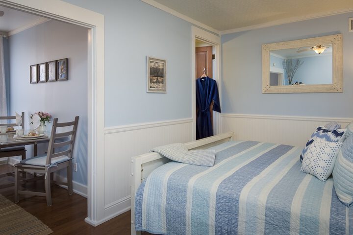Room 8 of 85