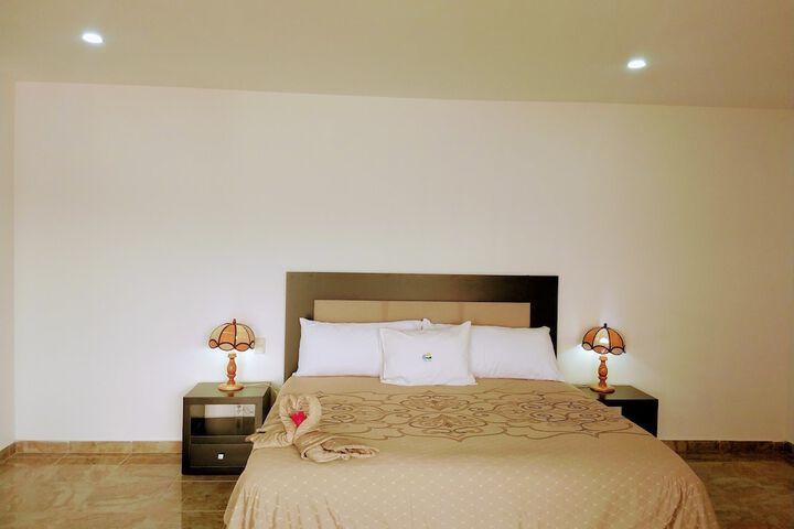 Room 12 of 42