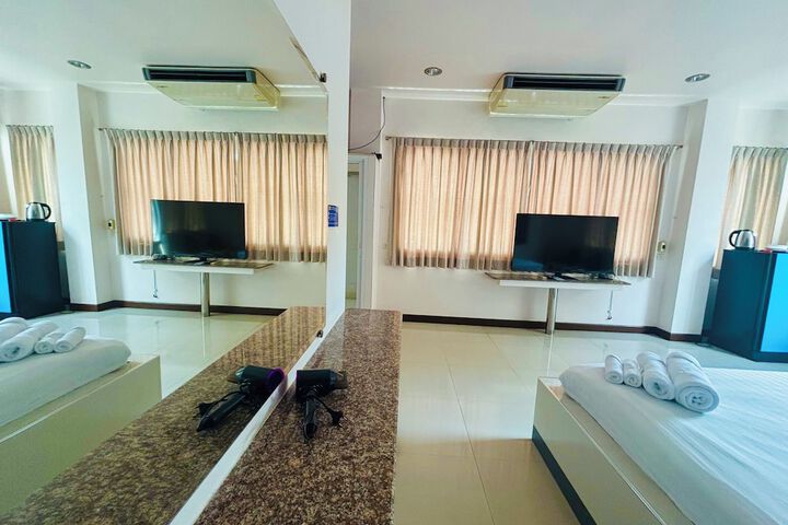 Room 40 of 68