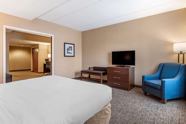 Room 26 of 58