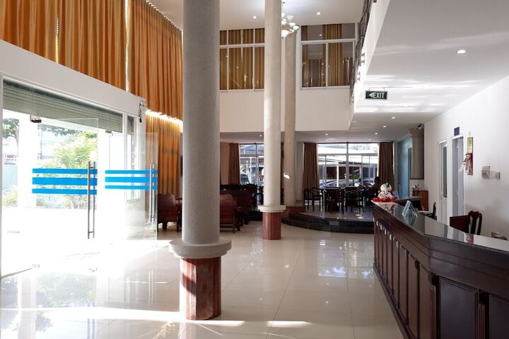 Hotel Interior 4 of 73