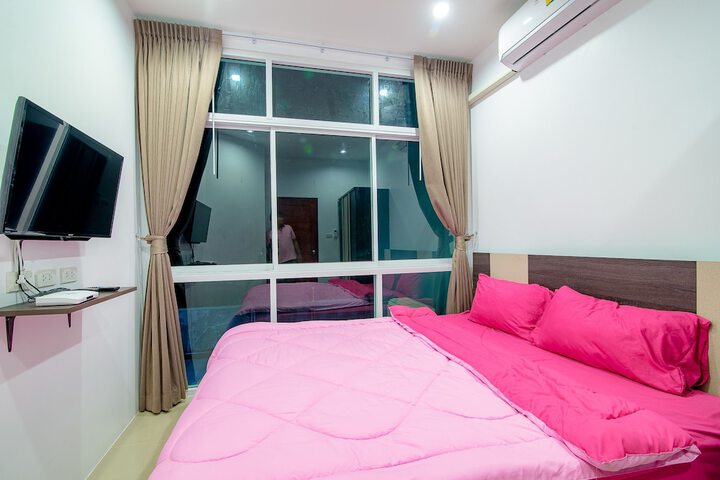 Room 32 of 138