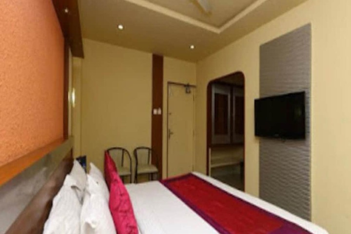 Room 6 of 15