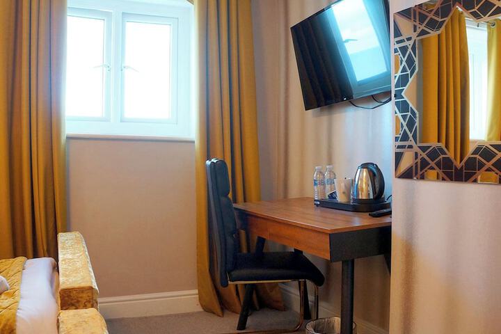 Room 47 of 87