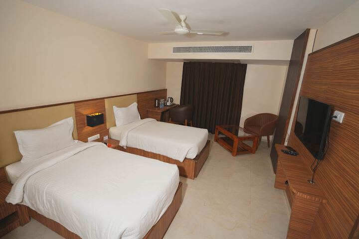 Room 14 of 15