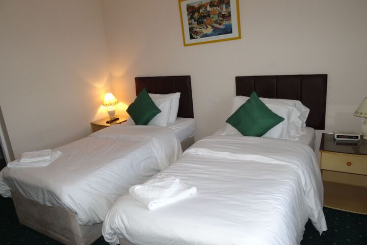 Room 17 of 52