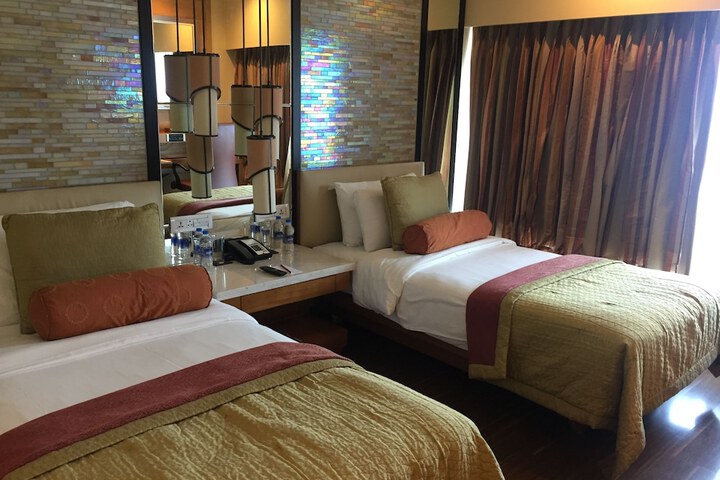 Room 12 of 43