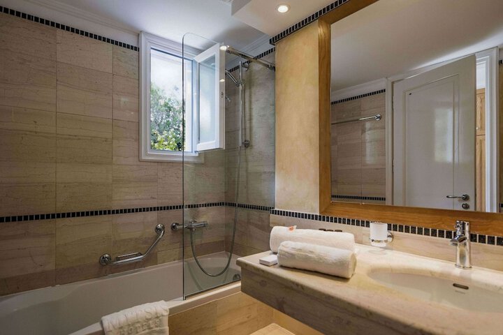 Bath Photo