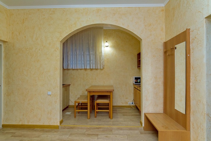 Room 5 of 25