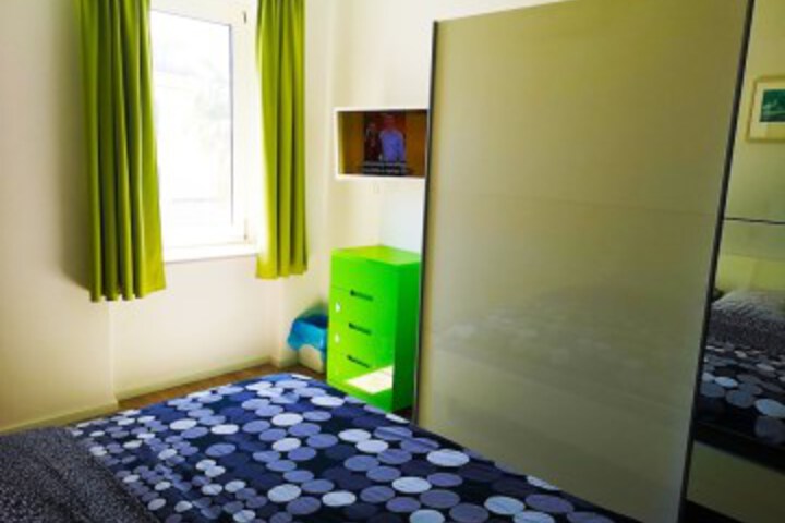 Room 33 of 48