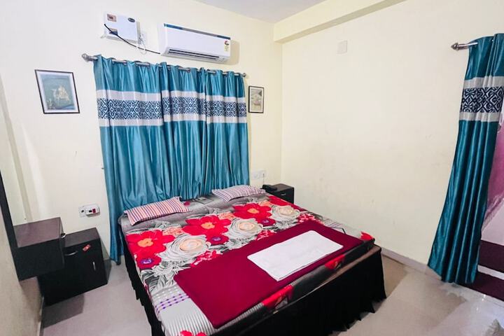 Room 12 of 21