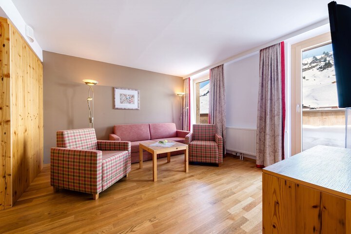 Room 34 of 103