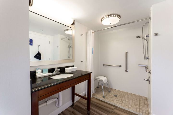 Bathroom shower