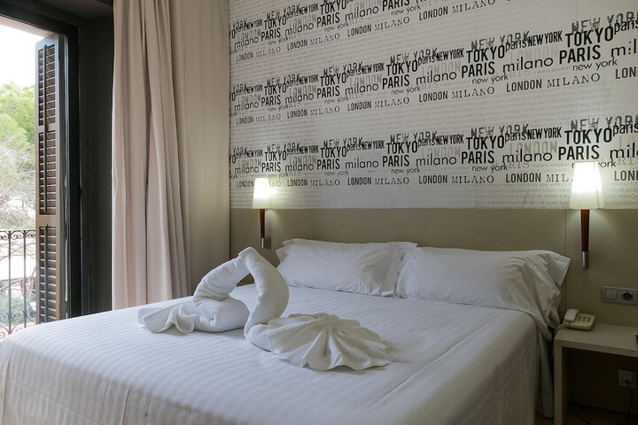 Room 30 of 61