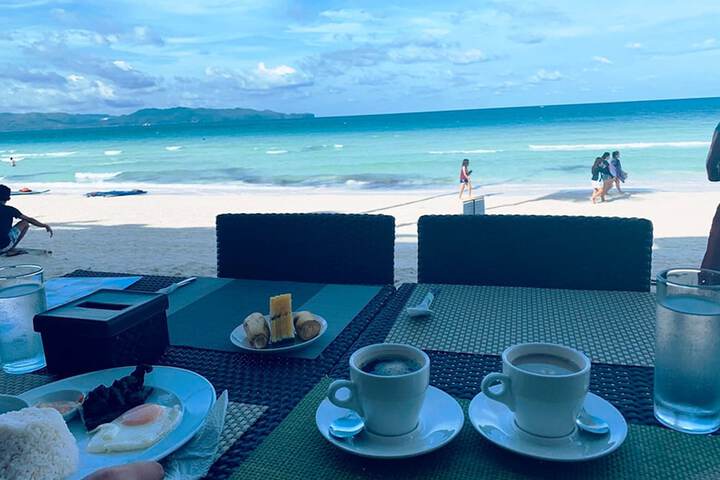 Breakfast/Coffee Service 83 of 96