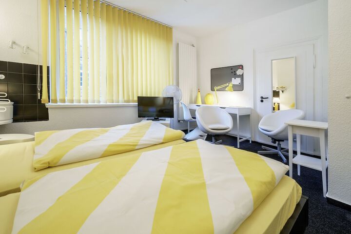 Room 3 of 41