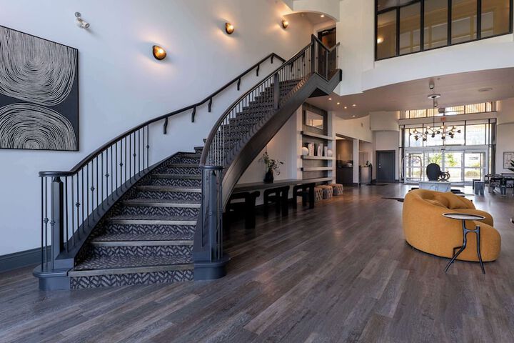 Guest Lobby