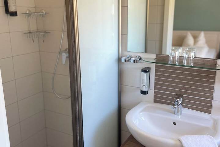 Room 14 of 35