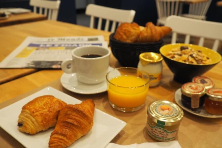 Breakfast/Coffee Service 38 of 48