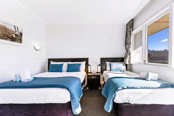 Room 8 of 30