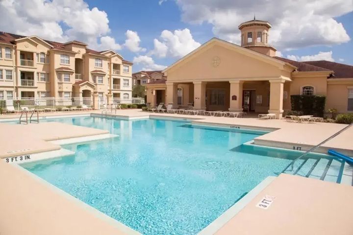 Pool 14 of 25