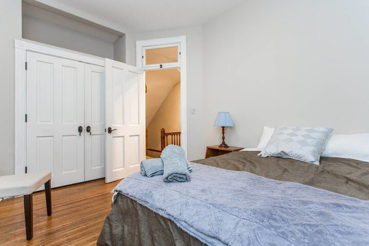 Room 9 of 44