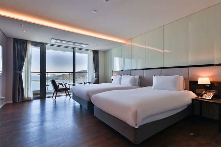 Room 59 of 108