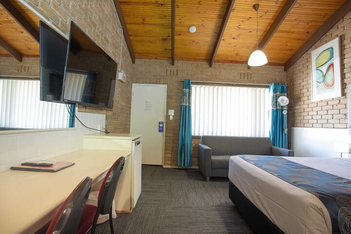 Room 41 of 70