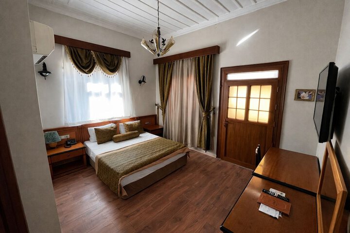 Room 13 of 45