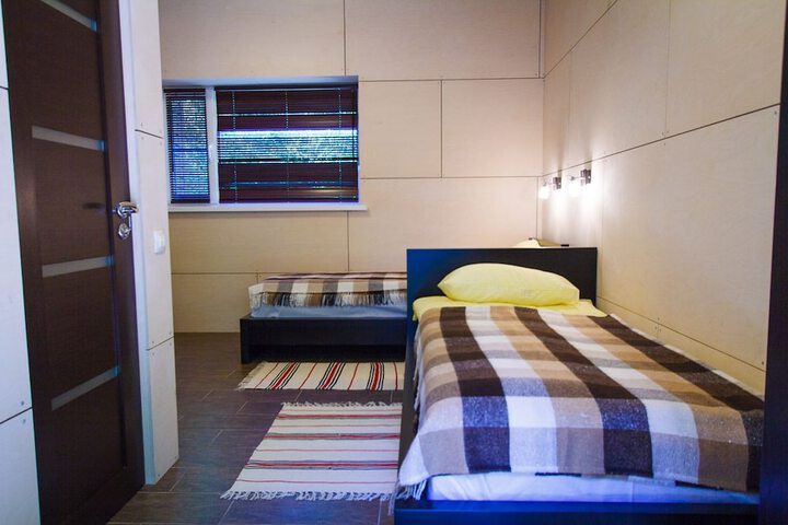 Room 7 of 36