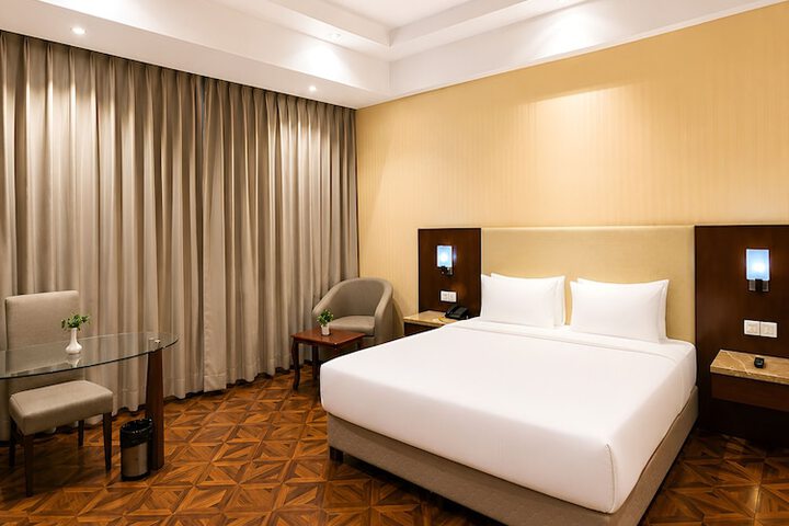 Room 20 of 64