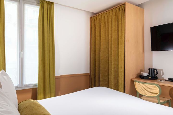 Room 16 of 55