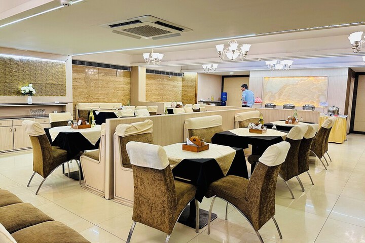 Dining 114 of 134