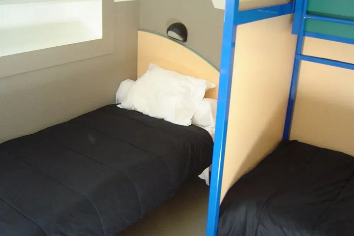 Room 13 of 15