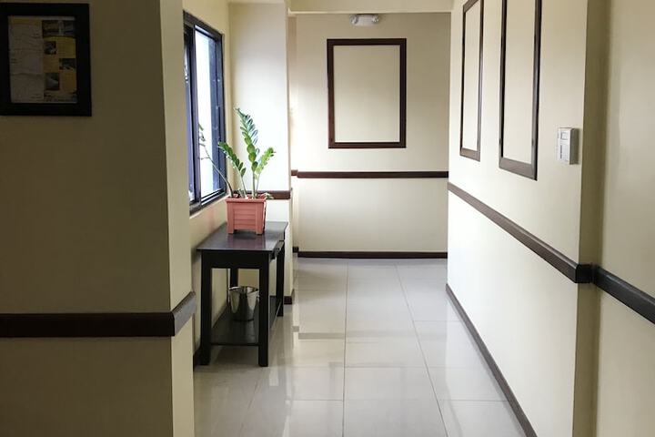 Ballroom/Hall 62 of 77