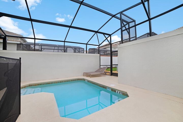 Pool 44 of 53